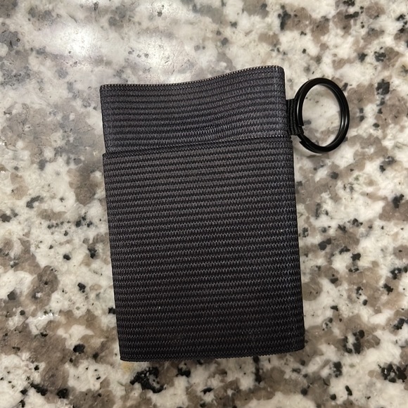 Thread wallet - Picture 2 of 2